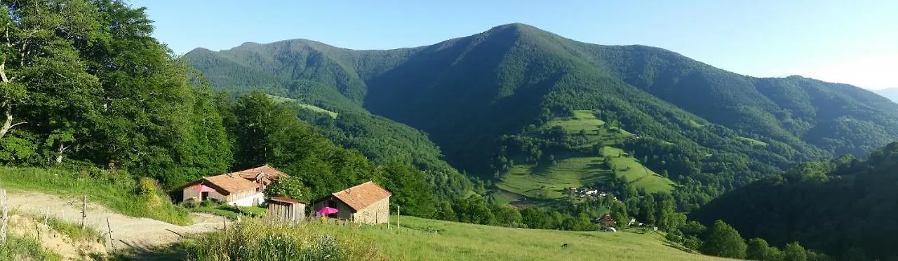Les Gites Des Pics Riverenert France